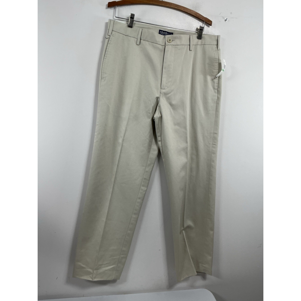 Men’s NWT Izod Madison Straight Fit Khaki Chino Pants 34x32 Flat Front